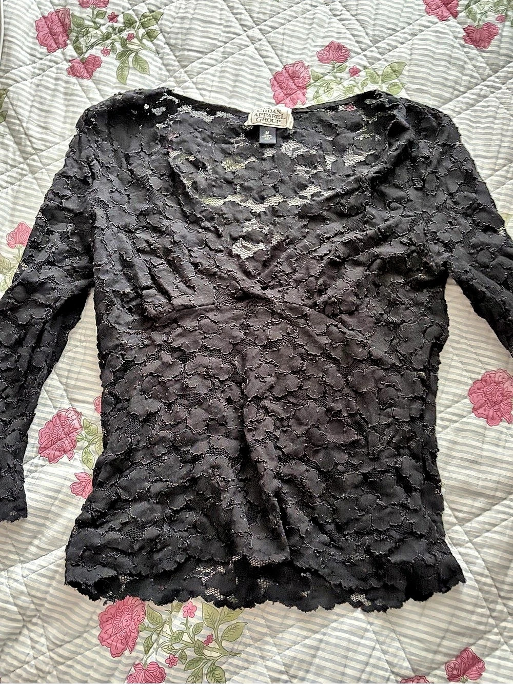 Urban Apparel Group Long Sleeve Lace Top in Black Size Medium